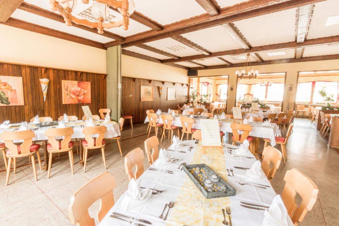 Hotel- Restaurant Zum Hirsch Grossenlueder Ngoại thất bức ảnh